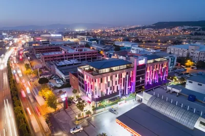 Mia City Hotel Hôtels à proximité de : İzmir Optimum Shopping Mall