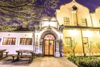 The Nottingham Road Hotel Hotels near Gowrie Farm Golf Course