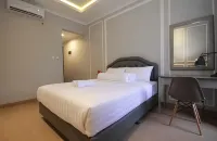 Flamboyan Residence Cipete - イン(INN)