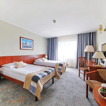 Hotel Gromada Warszawa Centrum Отели рядом с достопримечательностью «Банковская площадь»