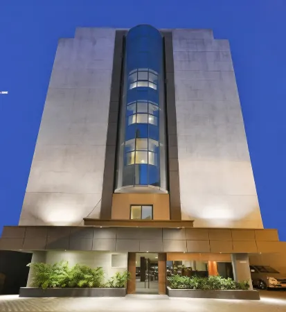 Click Hotel Vadodara 4 Mins Walk for the Railway Station