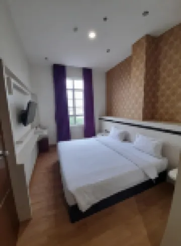Blitz Hotel Batam Centre