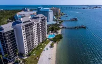 Beachfront 3B/3B Fully Renovated Condo on Private Beach w/Heated Pool