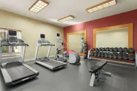 홈우드 스위트 바이 힐튼 파고