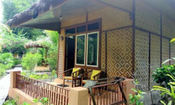 Sea World Club Beach Resort & Dive Center - Housity