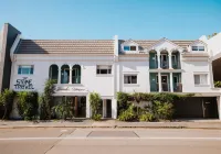Stoke Beach House - 3-Star