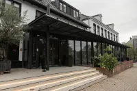 Hotel Twenty-Three Amsterdam Airport Hotels in Hoofddorp