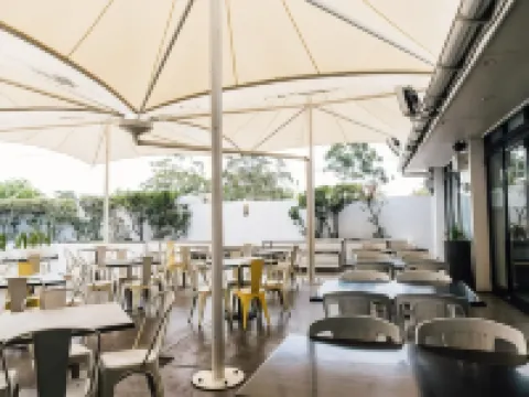 Crossroads Hotel Hoteles en Casula