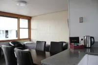 Charlton Motel فنادق في Gore