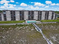 445 Amelia by the Sea 3 Bedroom Condo by RedAwning