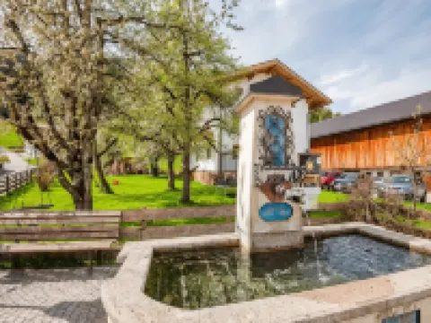 Lovely Apartment in Hainzenberg Next to Forest