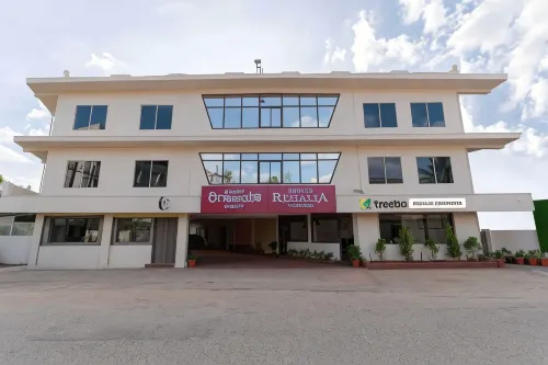 Treebo Regalia Comforts, 5 Mins to Raja Seat Garden - واي فاي