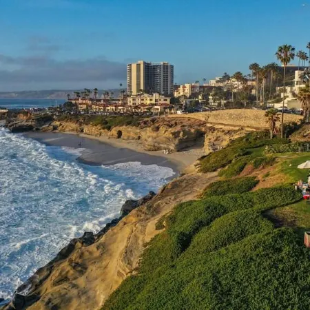 La Jolla Oceanfront Suite 2