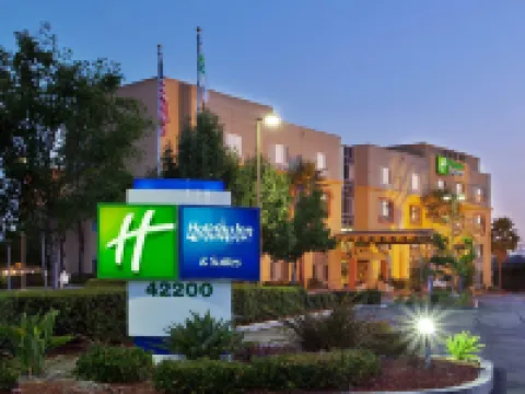 Holiday Inn Express & Suites FREMONT - MILPITAS CENTRAL by IHG Hotels in Fremont