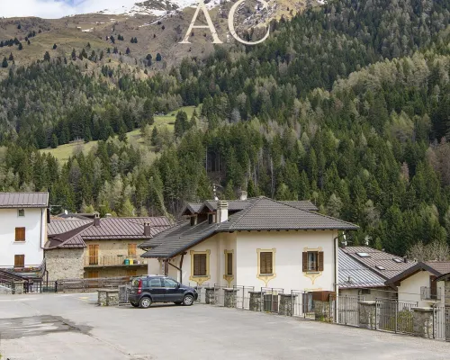 Chalet Ferrari Hotels in Ponte di Legno
