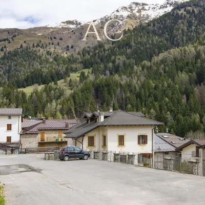 Chalet Ferrari Hotels in Ponte di Legno