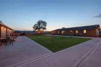 The Lodge at Angostura - parking