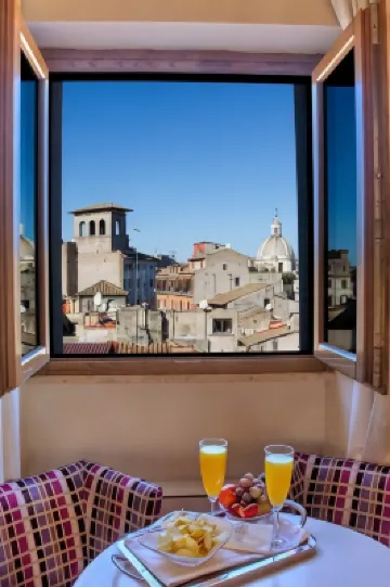 Navona Palace Luxury Inn Hotels in 