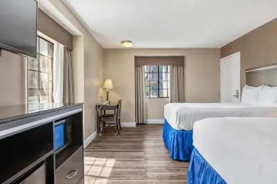 이그제큐티브 인 호텔 BAPS Shri Swaminarayan Mandir 주변 호텔