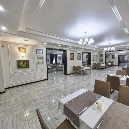 Osh Grand Hotel Chavo (Ош Гранд Отель Чаво)