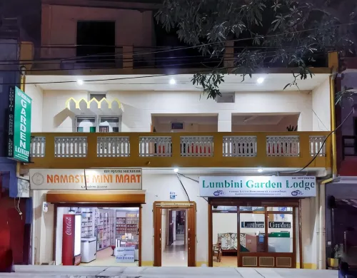 Lumbini Garden Lodge Hôtels à : Lumbini Sanskritik