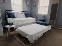 The 1860 - Your family will be close to everything when you stay at here.