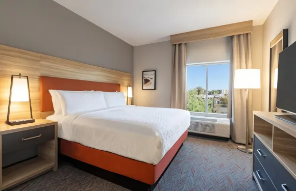 Candlewood Suites 默夫里斯伯勒