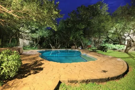 Shayamoya Tiger Fishing and Game Lodge Отели в г. Zululand DC