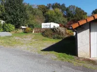 La Petite Fontaine, small cottage in a very quiet hamlet Hôtels à : Écuras
