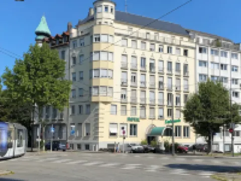 โรงแรมเอสพลานาด โรงแรมใกล้Parc de l’Orangerie