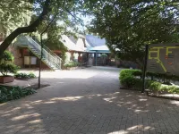 Foundry Guest Lodge - Lodges