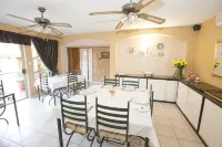Loerie Guesthouse - Bãi đậu xe