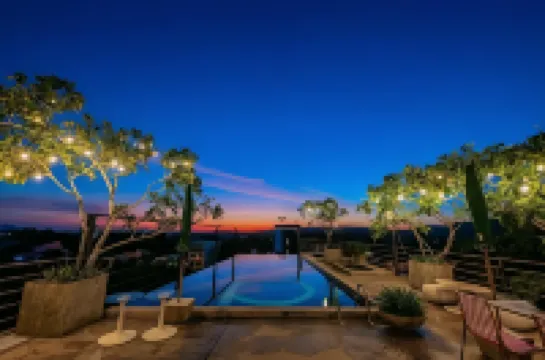 The b Ranong Trend Hotel