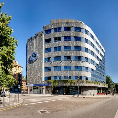 Aparthotel Campus Отели в г. 