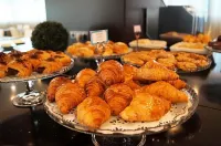 LCB Hotel Fuenlabrada - breakfast