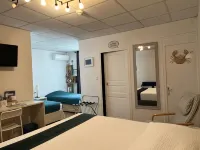 Hotel le Flore Hotels in Puget-sur Argens