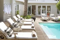 Leisure Isle Lodge فنادق في Brenton-on-Sea