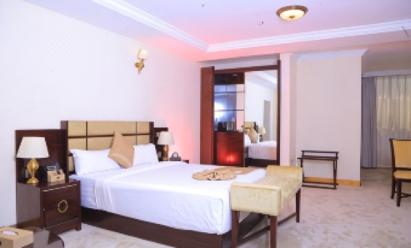 Sunland International Hotel