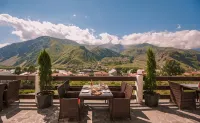 Alpine Lounge Boutique Hotel Hotels in Stepantsminda