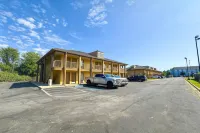 Bonita Lakes Inn by Capital O Meridian I20 - motel