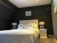 Old Fleece Apartments Hotels in Nailsworth