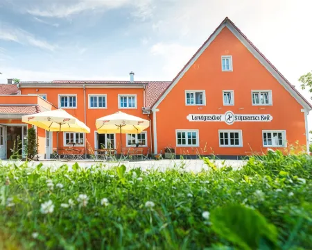 Landgasthof Schwarzes Roß アンスバッハのホテル