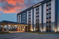 Best Western Plus Meadowlands Hotel a 