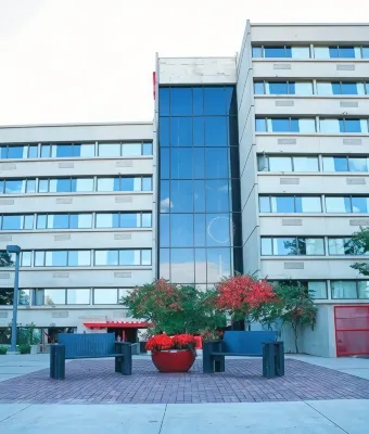جايتواي هوتل آند كونفرانس سنتر آت أيوا ستيت يونيفيرسيتي Hotels near Iowa State University