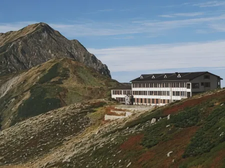 Raichoso Отели рядом с достопримечательностью «Shōmyō Waterfall Observation Square.»