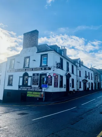 Newcastle Arms Hotel Отели в г. Kirk Yetholm