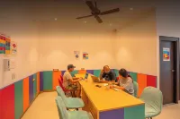 goSTOPS 里斯柯西, 拉克什曼朱拉