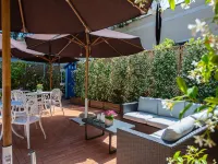 Aldrovandi Residence City Suites Hotels near Globe Theatre