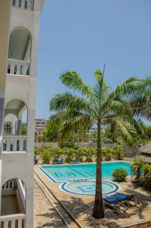 Nightingale Apartments Hotel Mombasa Отели рядом с достопримечательностью «Nguuni Wildlife Sanctuary»