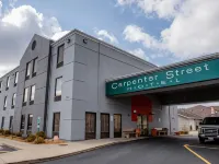 Carpenter Street Hotel Hotels near Walgreens
